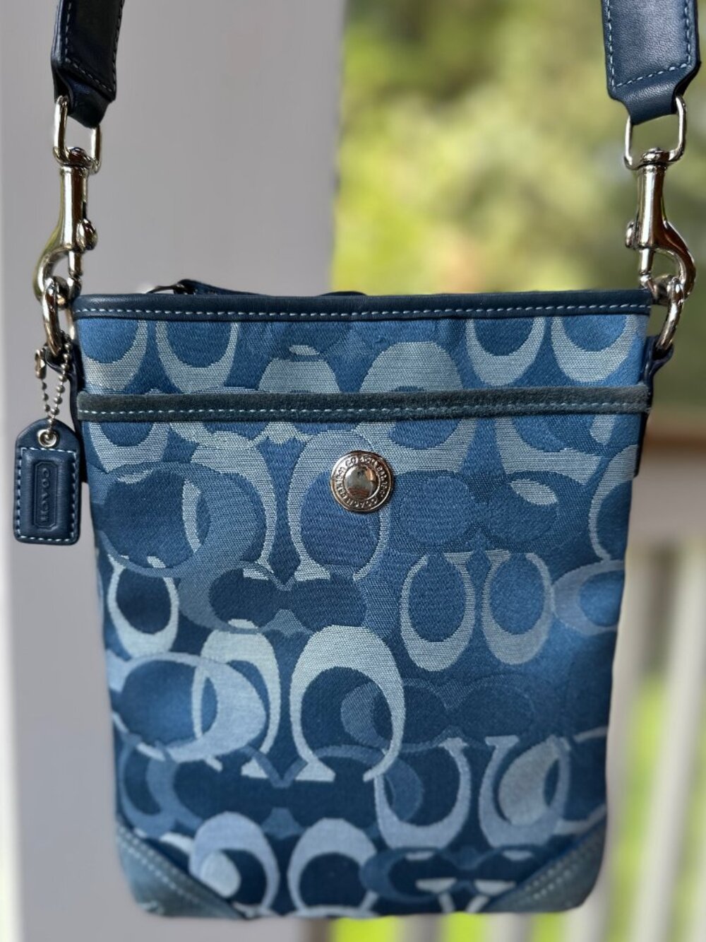 Vintage Coach 8K22 Optic Signature Canvas Jacquard Swing Pack Blue